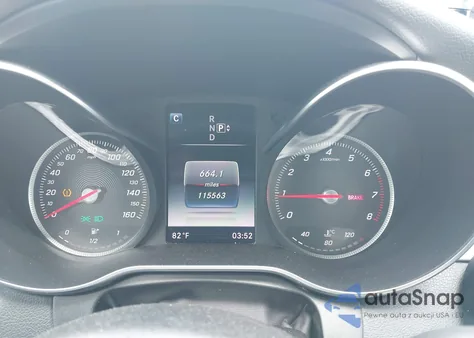 2015 Mercedes-Benz C 300 4Matic/Luxury 4Matic/Sport 4Matic z USA, uszkodzony, nr VIN 55SWF4KB5FU010207